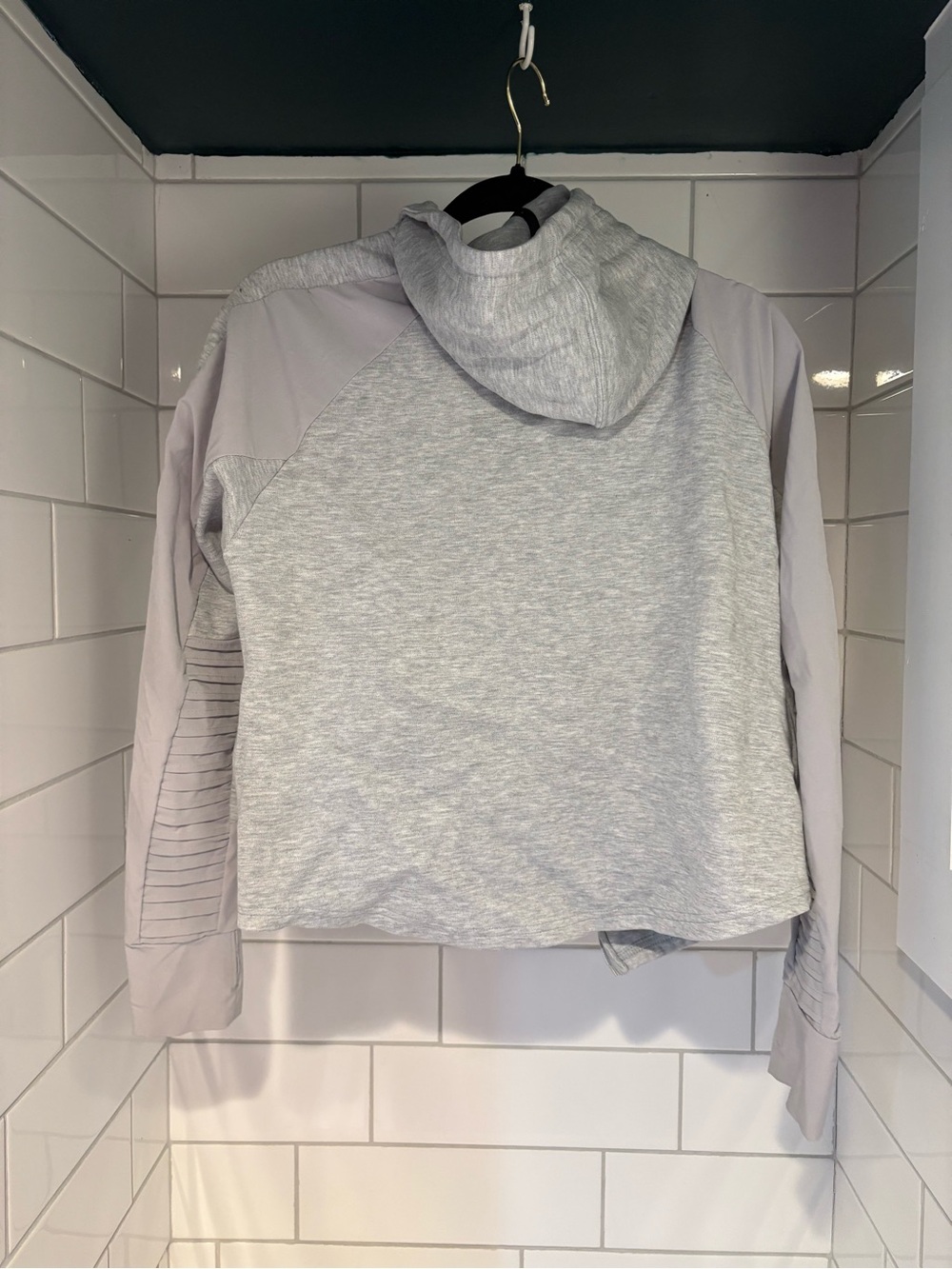 Puma grey jacket - Picture 3 of 3